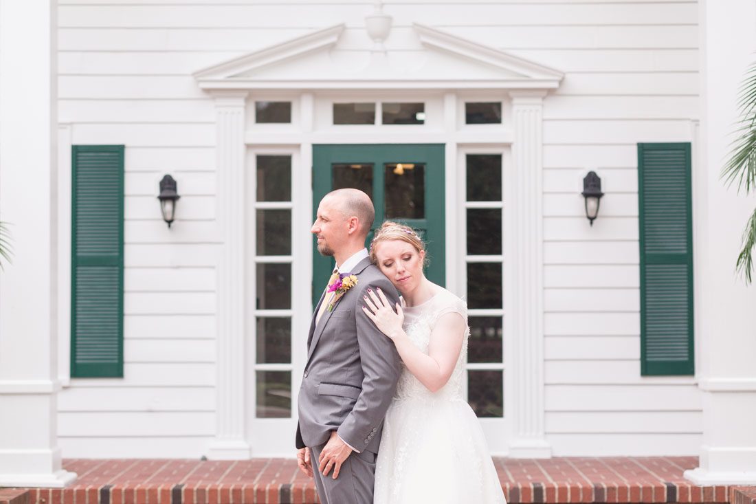Orlando Wedding Photographer Cypress Grove Estate House Park Wedding Party Photo Of The Newlyweds In Front Historic Estate House Venue At Cypress Grove